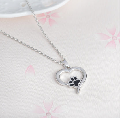 WISH Explosion Fashion Creative Love Dog Claw Pendant Necklace Foreign Trade New Metal Jewelry Wholesale